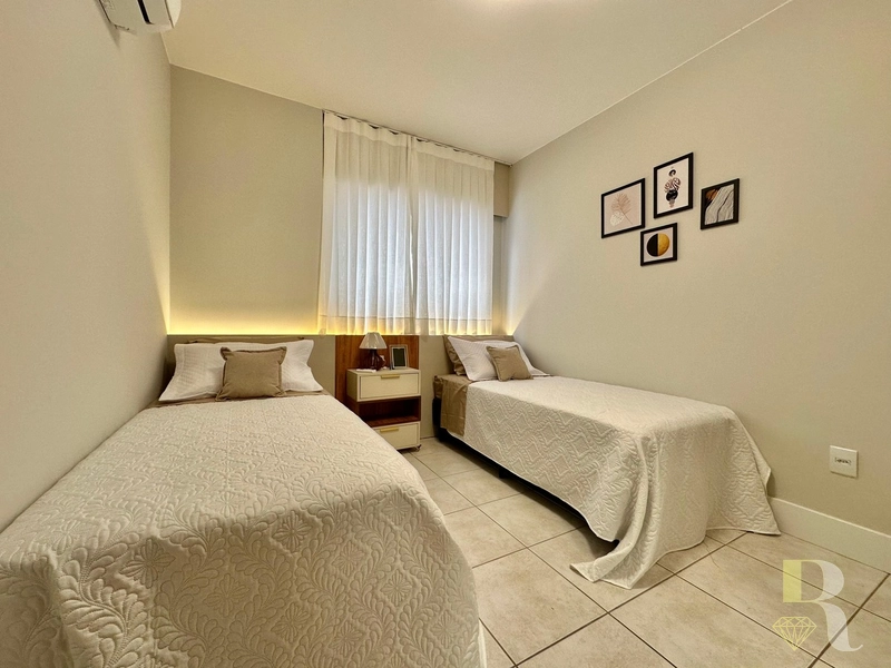APARTAMENTO À VENDA PRÓXIMO AO MAR COM TERRAÇÃO: 18ª foto da galeria de imagens do imóvel