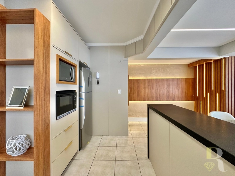APARTAMENTO À VENDA PRÓXIMO AO MAR COM TERRAÇÃO: 22ª foto da galeria de imagens do imóvel