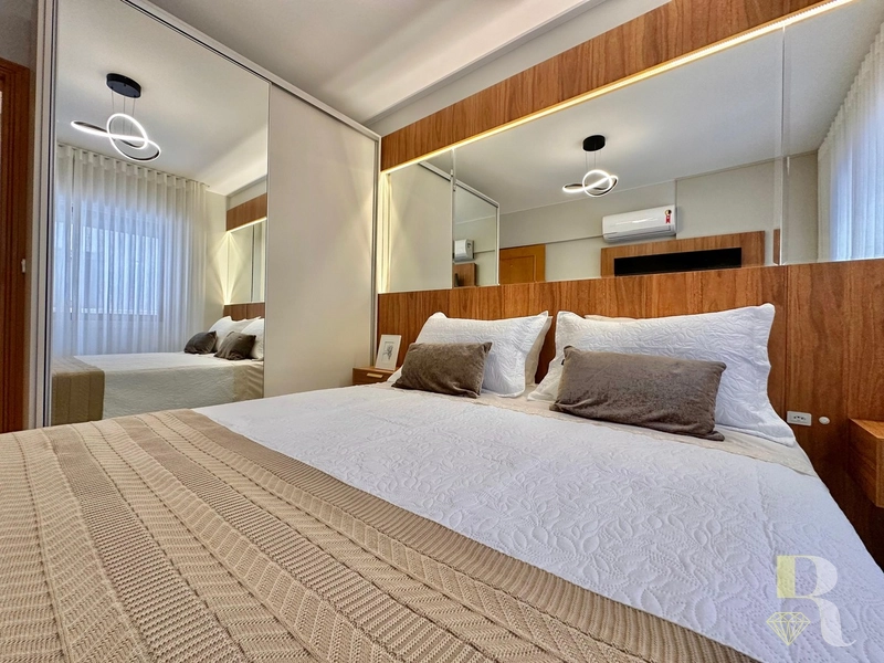 APARTAMENTO À VENDA PRÓXIMO AO MAR COM TERRAÇÃO: 26ª foto da galeria de imagens do imóvel
