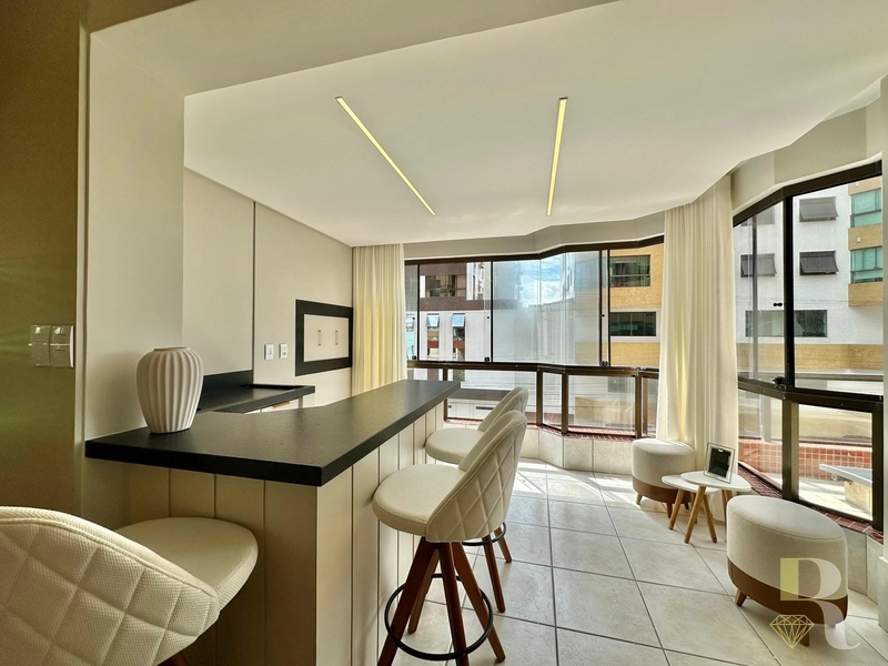 APARTAMENTO À VENDA PRÓXIMO AO MAR COM TERRAÇÃO: 25ª foto da galeria de imagens do imóvel