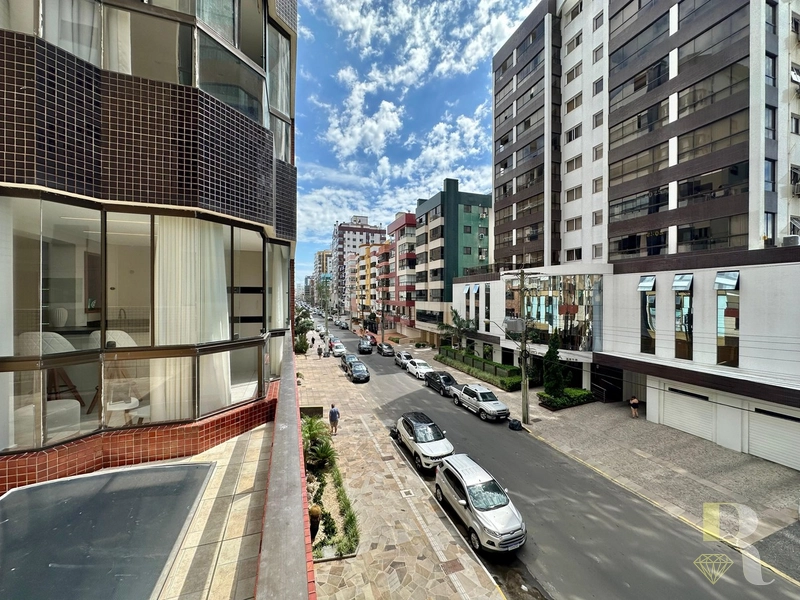 APARTAMENTO À VENDA PRÓXIMO AO MAR COM TERRAÇÃO: 21ª foto da galeria de imagens do imóvel