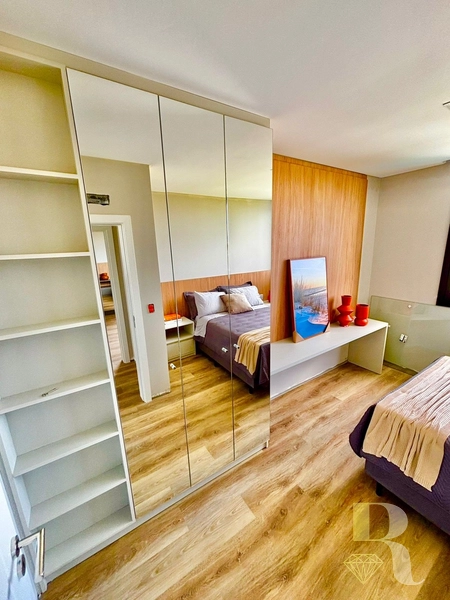 ESPETACULAR SOBRADO NOVO DE ALTISSIMO PADRAO MOBILIADO E DECORADO: 18ª foto da galeria de imagens do imóvel