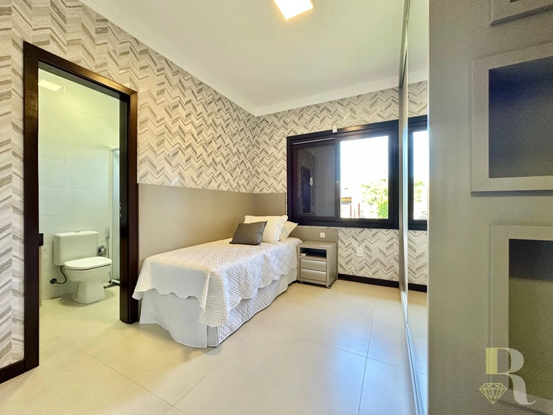 CASA DE ALTO PADRÃO À VENDA EM ATLÂNTIDA: 14ª foto da galeria de imagens do imóvel