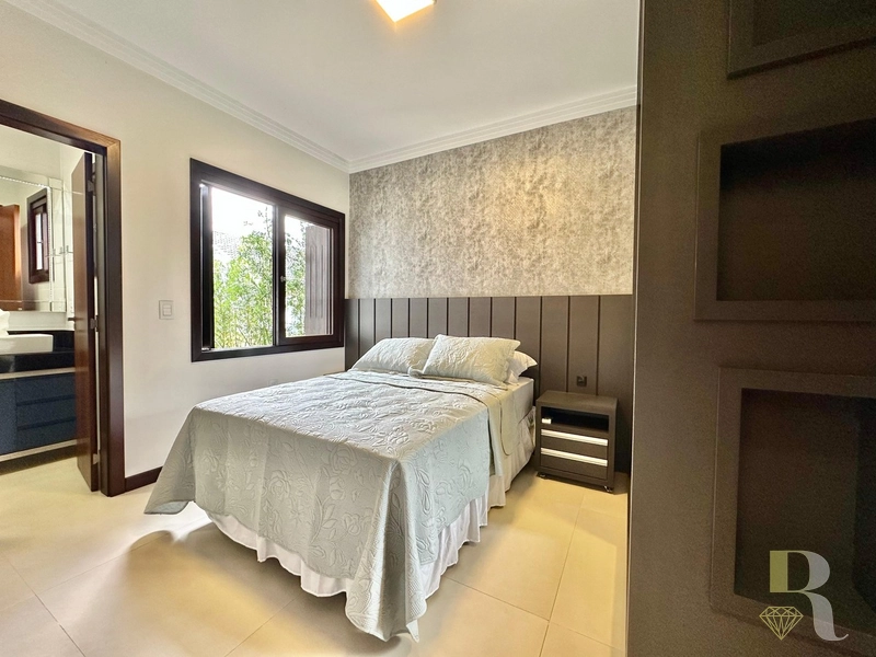 CASA DE ALTO PADRÃO À VENDA EM ATLÂNTIDA: 12ª foto da galeria de imagens do imóvel