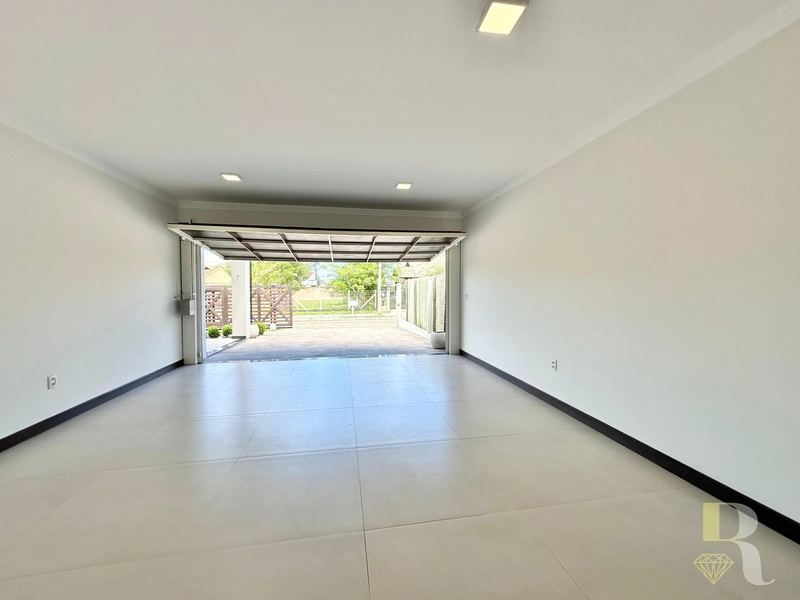 CASA DE ALTO PADRÃO À VENDA EM ATLÂNTIDA: 24ª foto da galeria de imagens do imóvel