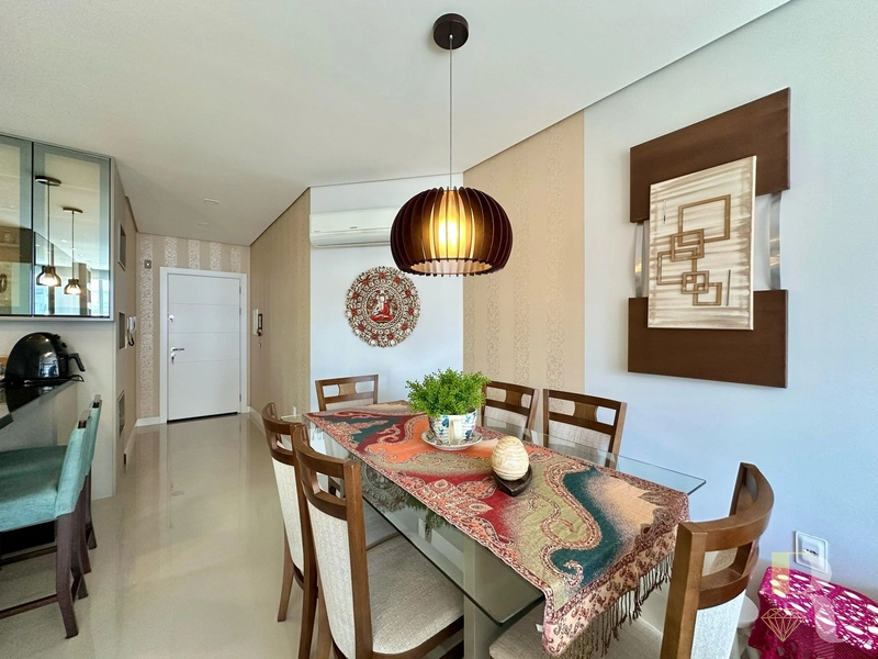 APARTAMENTO DE FRENTE NA AVENIDA E COM VISTA PARA O MAR À VENDA!: 5ª foto da galeria de imagens do imóvel