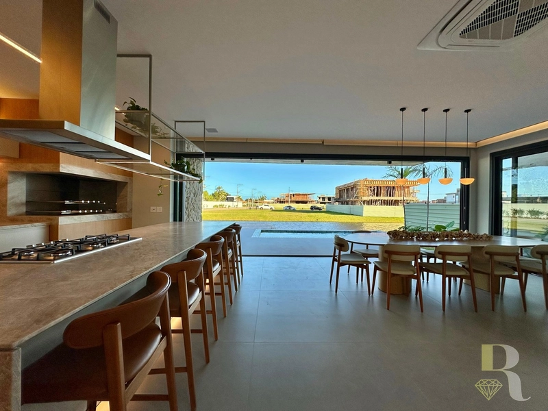CASA BEIRA LAGO À VENDA NO CONDOMÍNIO AMARE: 13ª foto da galeria de imagens do imóvel