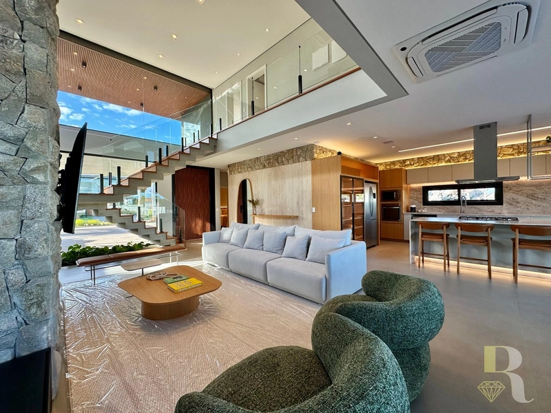CASA BEIRA LAGO À VENDA NO CONDOMÍNIO AMARE: 5ª foto da galeria de imagens do imóvel