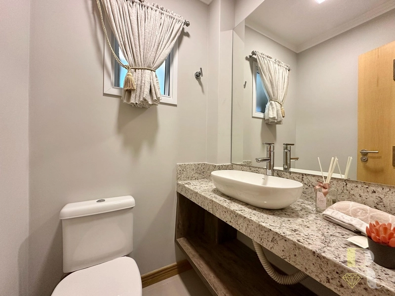 APARTAMENTO COM VISTA PARA O MAR E PARA PRAÇA LUIZ BASSANI!: 21ª foto da galeria de imagens do imóvel