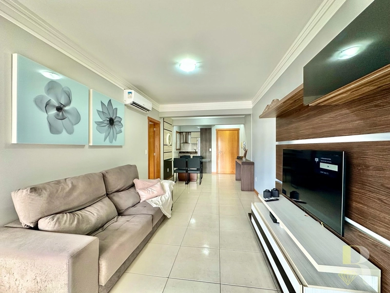 APARTAMENTO JUNTO A PÇA LUTERANA E MAR COM AMPLA SACADA LESTE: 1ª foto da galeria de imagens do imóvel