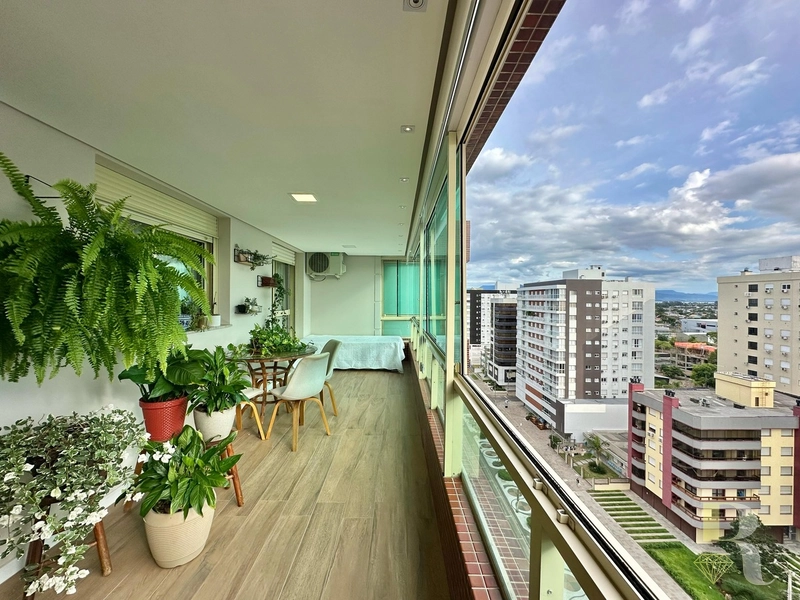 COBERTURA À VENDA COM VISTA PARA MAR E SERRA: 15ª foto da galeria de imagens do imóvel