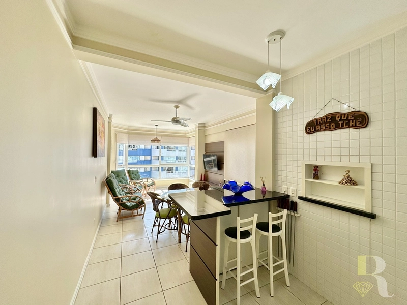 APARTAMENTO À VENDA COM VISTA PARA O MAR: 1ª foto da galeria de imagens do imóvel