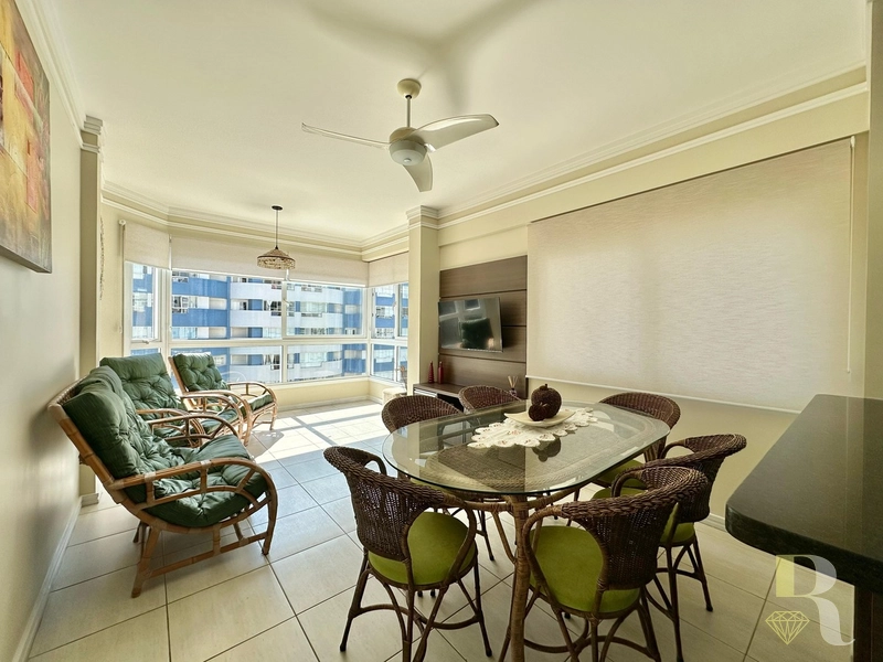 APARTAMENTO À VENDA COM VISTA PARA O MAR: 5ª foto da galeria de imagens do imóvel