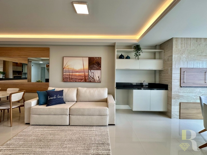 APARTAMENTO À VENDA DE FRENTE PARA O MAR: 6ª foto da galeria de imagens do imóvel