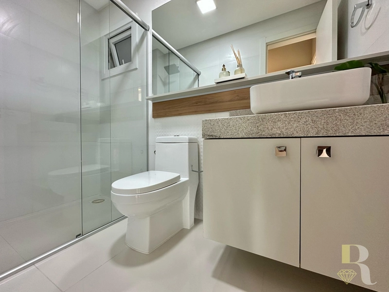 APARTAMENTO À VENDA DE FRENTE PARA O MAR: 18ª foto da galeria de imagens do imóvel
