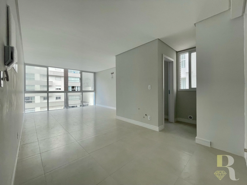 APARTAMENTO AUTOMATIZADO DE FRENTE NAVEGATES: 16ª foto da galeria de imagens do imóvel