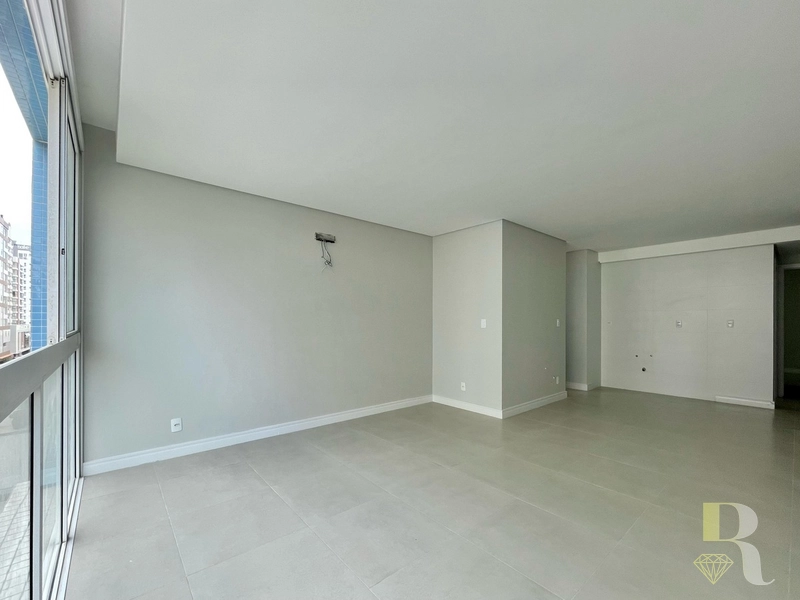 APARTAMENTO AUTOMATIZADO DE FRENTE NAVEGATES: 7ª foto da galeria de imagens do imóvel