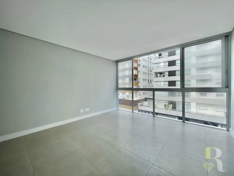 APARTAMENTO AUTOMATIZADO DE FRENTE NAVEGATES: 8ª foto da galeria de imagens do imóvel