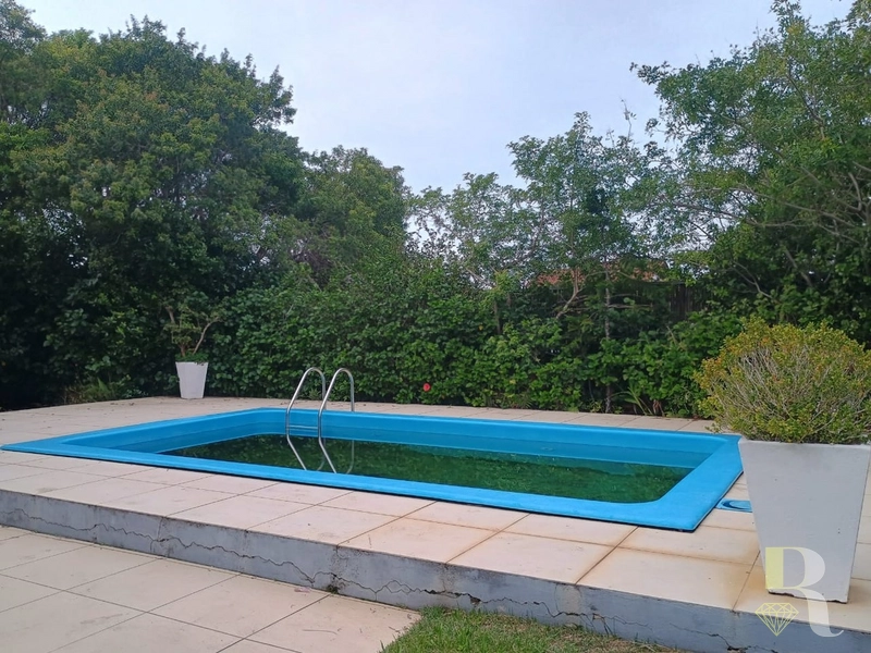 CASA A POUCOS METROS DO MAR E ROUBADINHAS: 2ª foto da galeria de imagens do imóvel