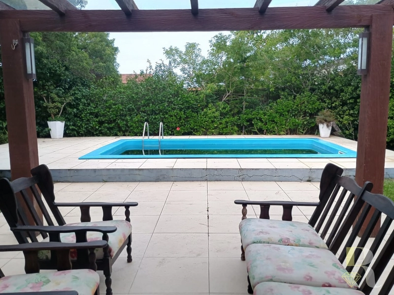 CASA A POUCOS METROS DO MAR E ROUBADINHAS: 3ª foto da galeria de imagens do imóvel