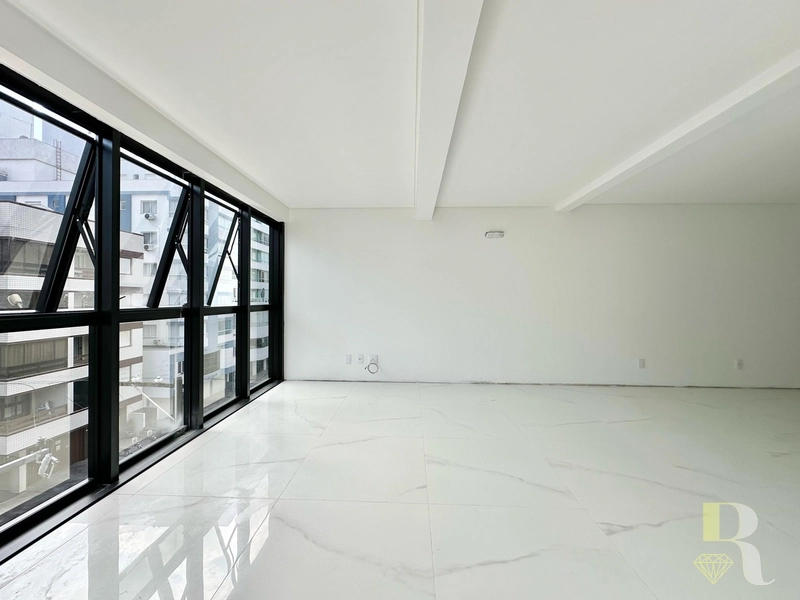 APARTAMENTO À VENDA COM SACADA DE FRENTE, TERRAÇO E INFRA!: 2ª foto da galeria de imagens do imóvel