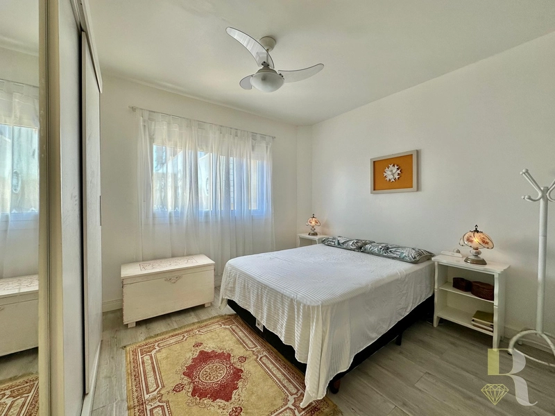 APARTAMENTO COM SACADA DE FRENTE , JUNTO AO MAR NO CORAÇÃO DA CIDADE !: 7ª foto da galeria de imagens do imóvel