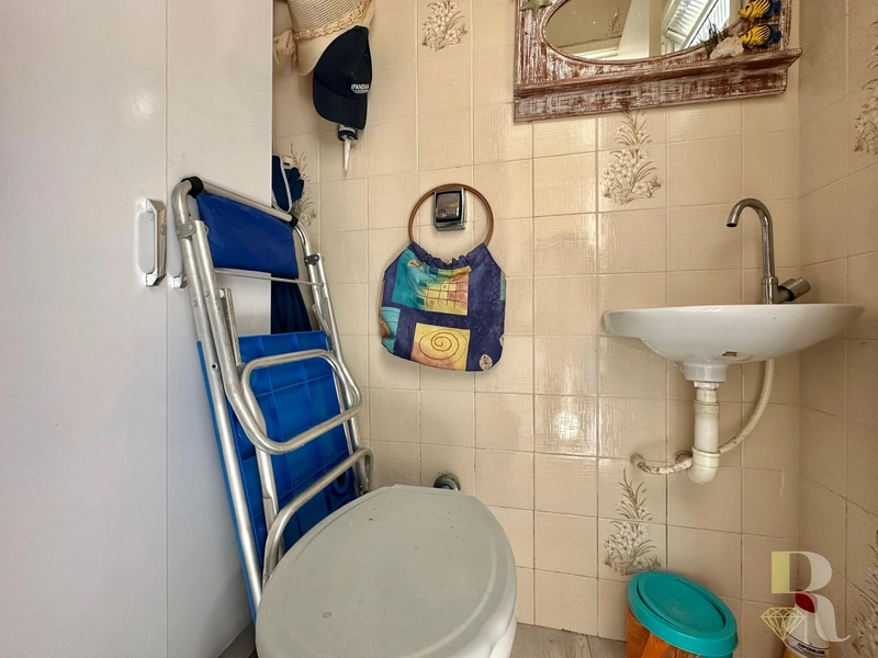APARTAMENTO COM SACADA DE FRENTE , JUNTO AO MAR NO CORAÇÃO DA CIDADE !: 12ª foto da galeria de imagens do imóvel
