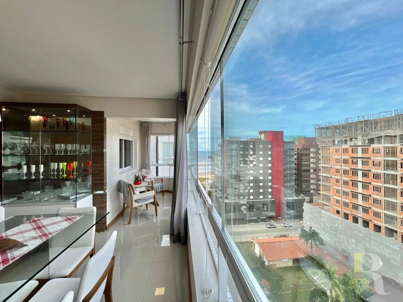 Apartamento com vista mar e praça: 5ª foto da galeria de imagens do imóvel