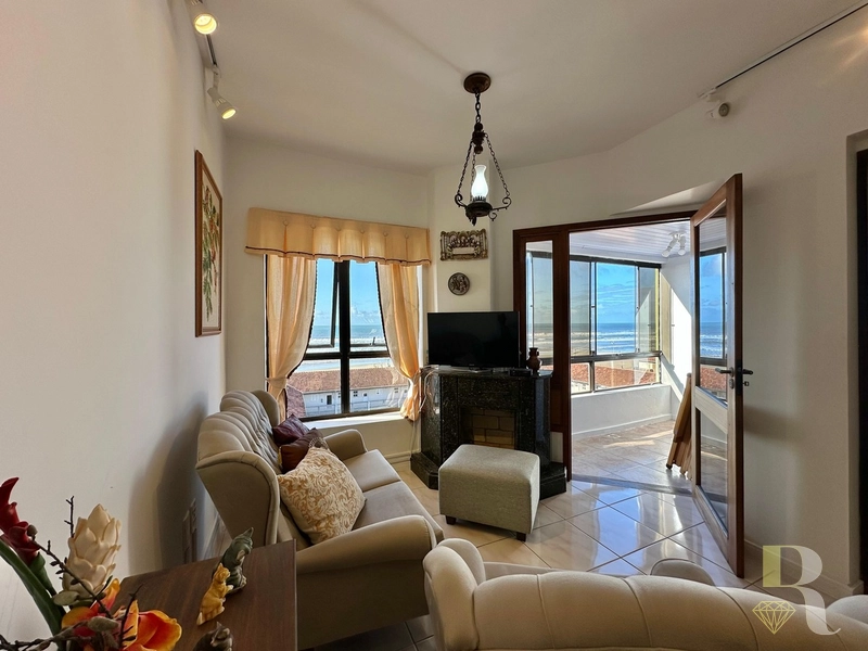 APARTAMENTO COM VISTA PARA O MAR!: 1ª foto da galeria de imagens do imóvel