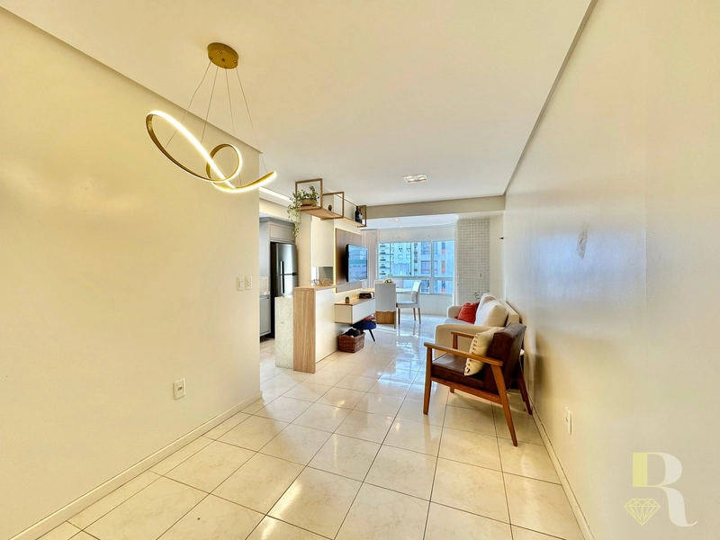 APARTAMENTO À VENDA COM VISTA PARA O MAR APENAS R$ 890.000,00: 3ª foto da galeria de imagens do imóvel