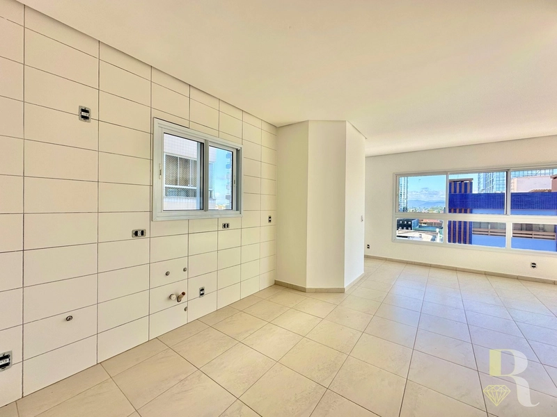APARTAMENTO À VENDA SACADA DE FRENTE EM CAPÃO DA CANOA!: 2ª foto da galeria de imagens do imóvel