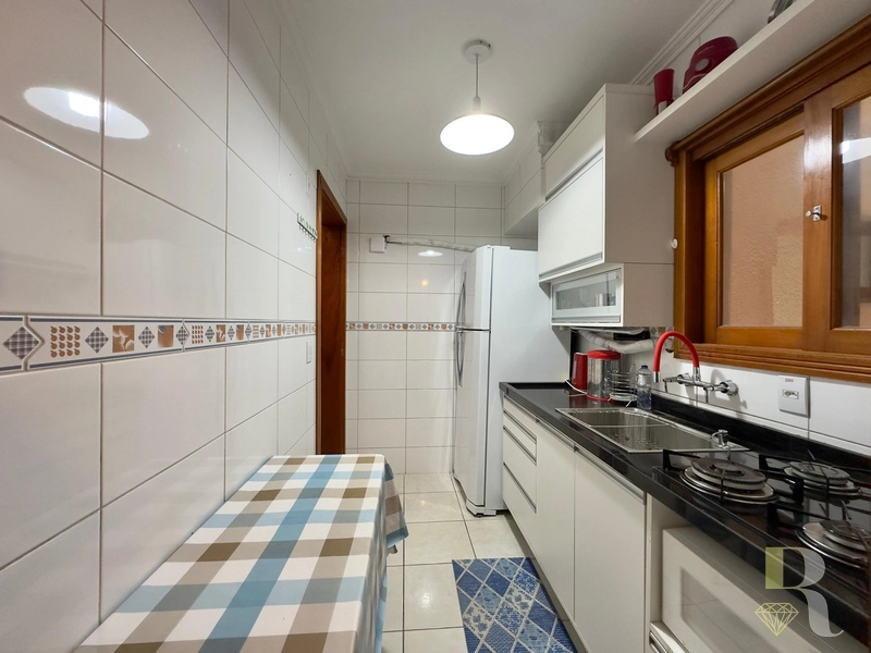APARTAMENTO MOBILIADO SACADA DE FRENTE - AMPLO: 3ª foto da galeria de imagens do imóvel
