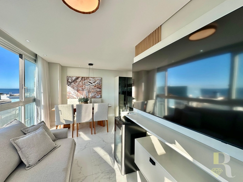 APARTAMENTO COM VISTA PARA O MAR À VENDA EM CAPÃO DA CANOA!: 2ª foto da galeria de imagens do imóvel