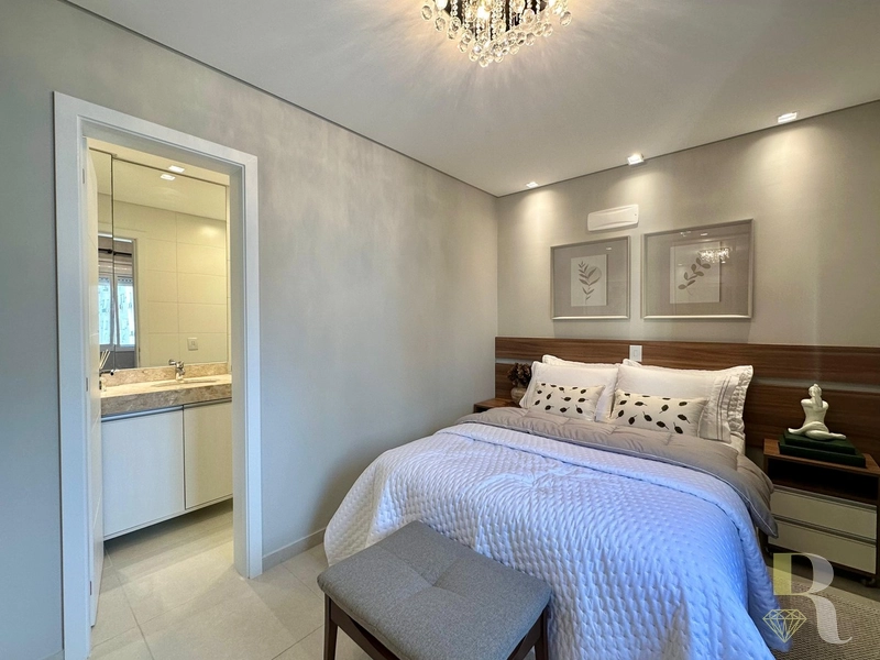 APARTAMENTO À VENDA A POUCOS METROS DO MAR: 8ª foto da galeria de imagens do imóvel