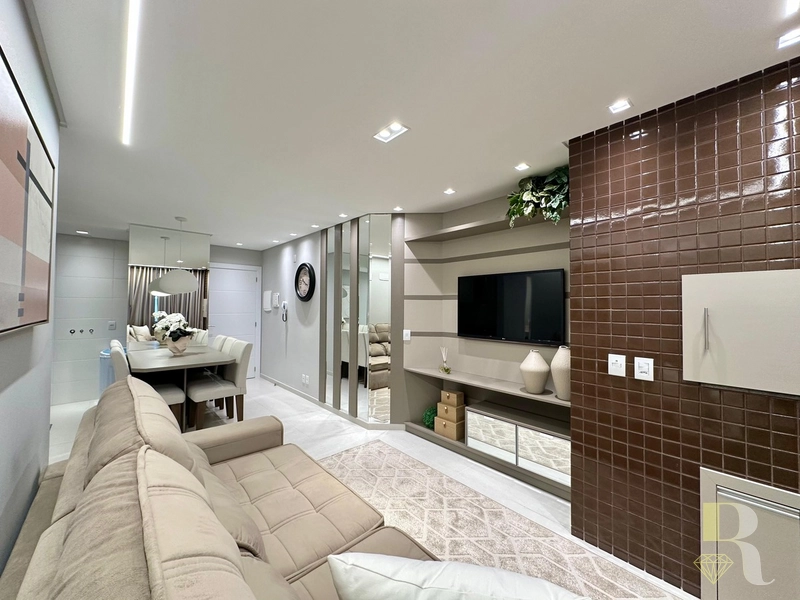 APARTAMENTO À VENDA A POUCOS METROS DO MAR: 4ª foto da galeria de imagens do imóvel