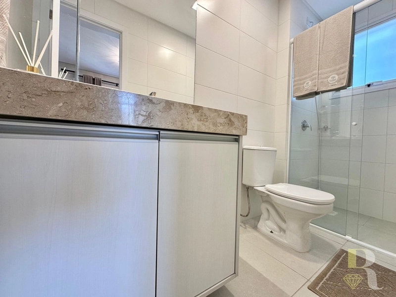 APARTAMENTO À VENDA A POUCOS METROS DO MAR: 14ª foto da galeria de imagens do imóvel