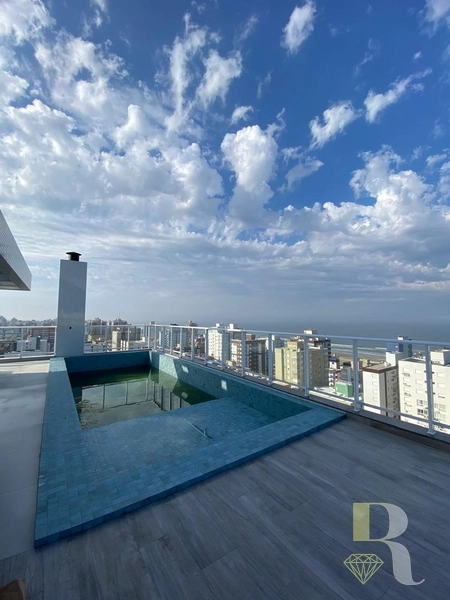 A Poucos metros do mar e de todas conveniências da região: 15ª foto da galeria de imagens do imóvel