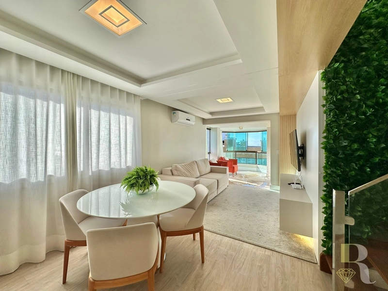 COBERTURA DUPLEX VISTA ETERNA DO MAR FRENTE PARA PRAÇA!: 8ª foto da galeria de imagens do imóvel