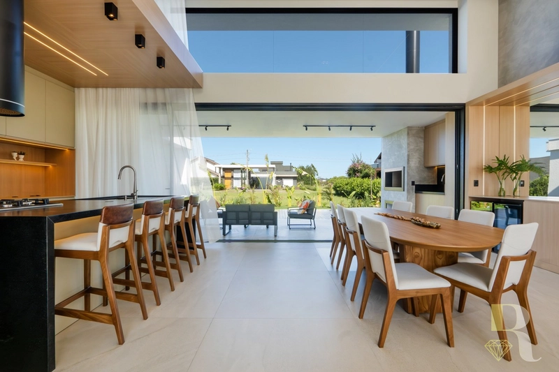 Casa próxima da lagoa, clube náutico, piscinas.: 14ª foto da galeria de imagens do imóvel