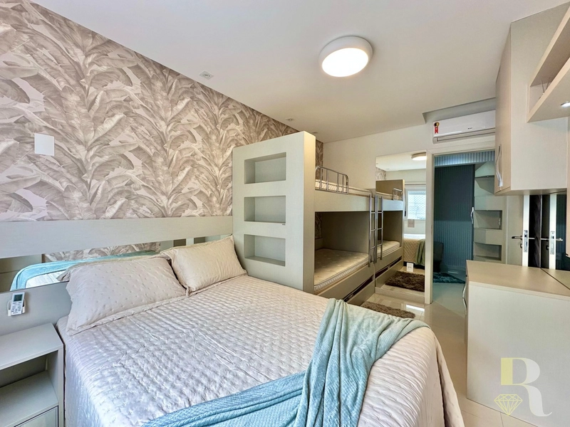 Venda de apartamento – Esquina e a apenas uma quadra do mar: 13ª foto da galeria de imagens do imóvel