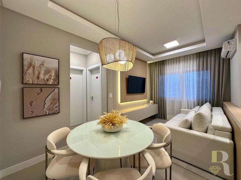 APARTAMENTO À VENDA – DECORADO E COM EXCELENTE INFRAESTRUTURA: 2ª foto da galeria de imagens do imóvel