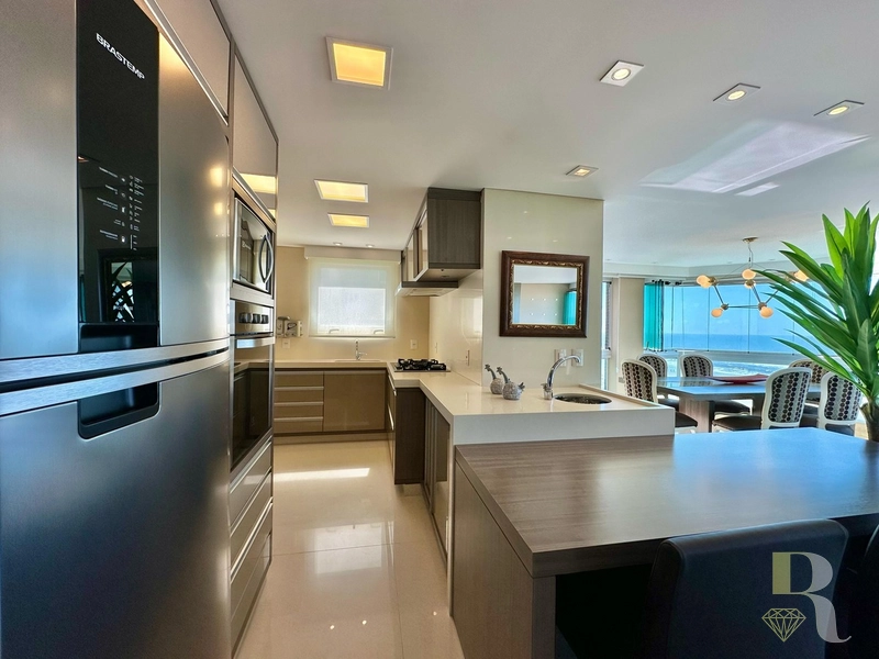 APARTAMENTO RARIDADE À VENDA NA BEIRA-MAR EM CAPÃO DA CANOA: 8ª foto da galeria de imagens do imóvel
