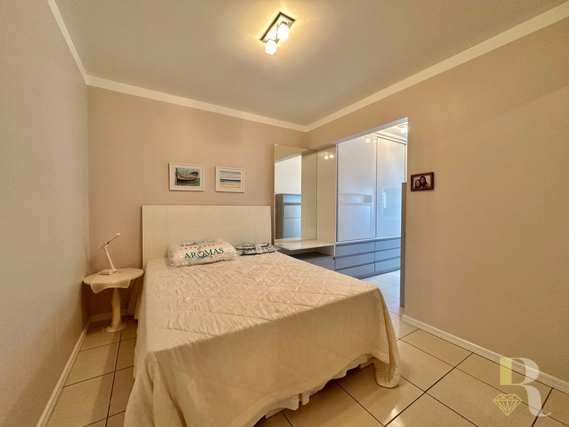 APARTAMENTO À VENDA – COM VISTA PARA O MAR: 9ª foto da galeria de imagens do imóvel