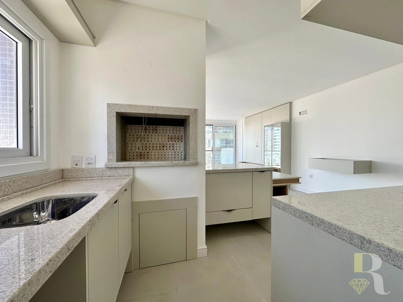 APARTAMENTO À VENDA – COM TERRAÇO, INFRAESTRUTURA COMPLETA E VISTA PAR: 7ª foto da galeria de imagens do imóvel
