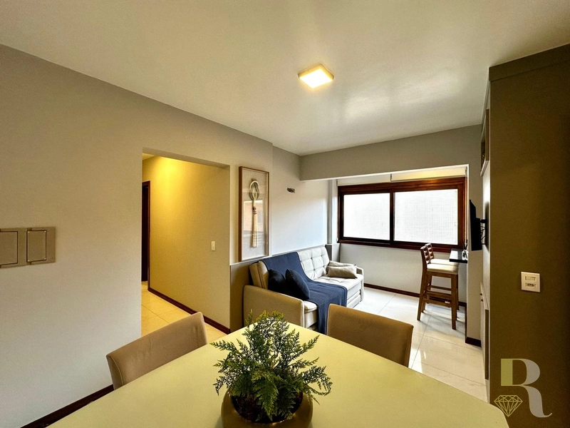 Apartamento mobiliado 2 dormitórios – Capão da Canoa, meia quadra da p: 4ª foto da galeria de imagens do imóvel