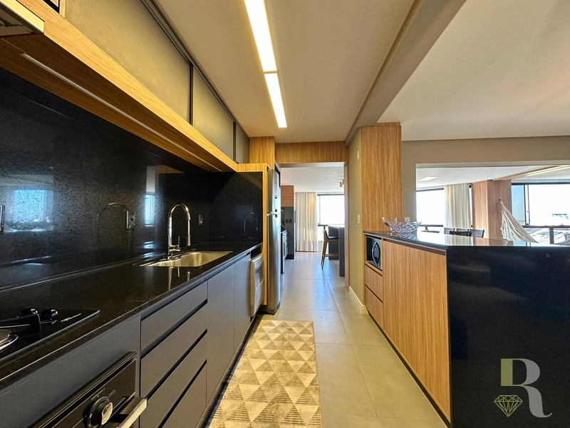 AMPLO APARTAMENTO DE FRENTE PARA O MAR, COM VISTA LIBERADA PARA O MAR: 10ª foto da galeria de imagens do imóvel