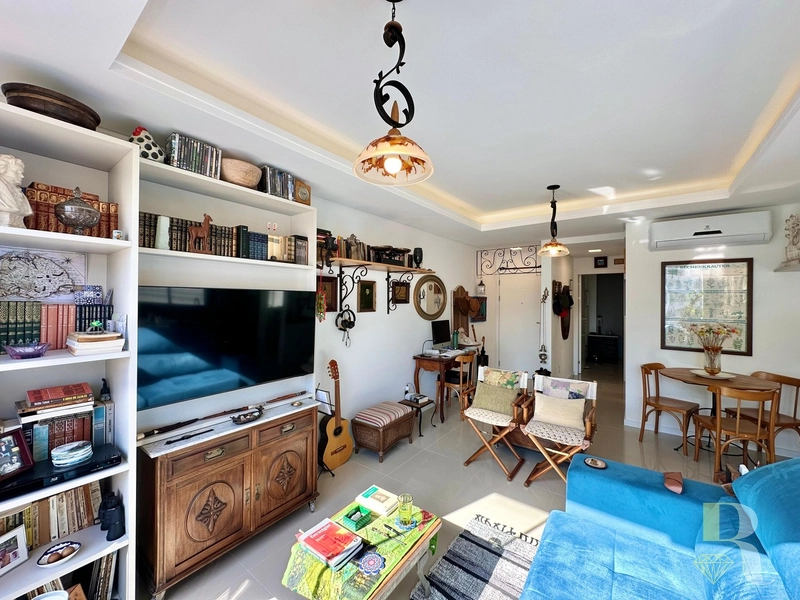 APARTAMENTO À VENDA – PRÓXIMO AO MAR: 2ª foto da galeria de imagens do imóvel