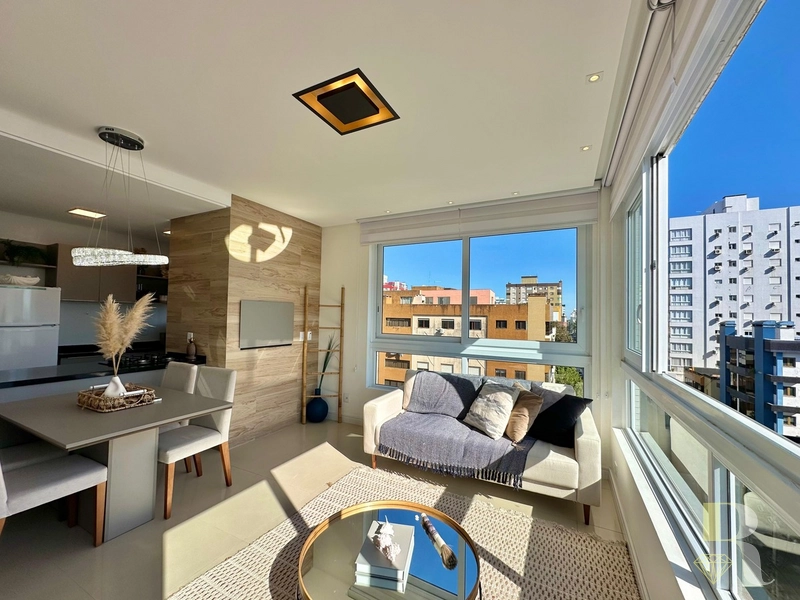 APARTAMENTO À VENDA – SACADA DE FRENTE: 1ª foto da galeria de imagens do imóvel