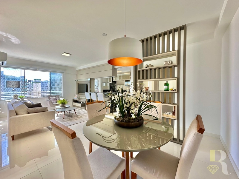 Excelente Apartamento Frente Praça Tiaraju em Capão da Canoa: 4ª foto da galeria de imagens do imóvel