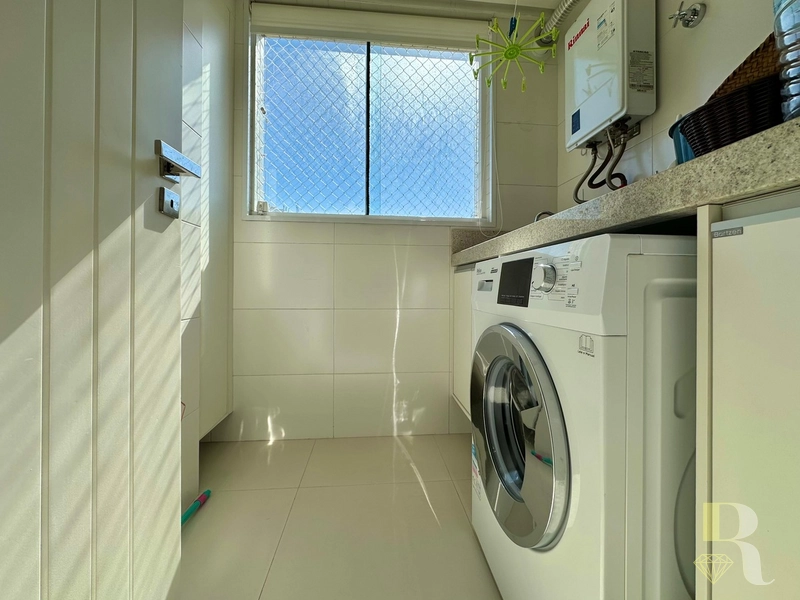 Excelente Apartamento Frente Praça Tiaraju em Capão da Canoa: 15ª foto da galeria de imagens do imóvel